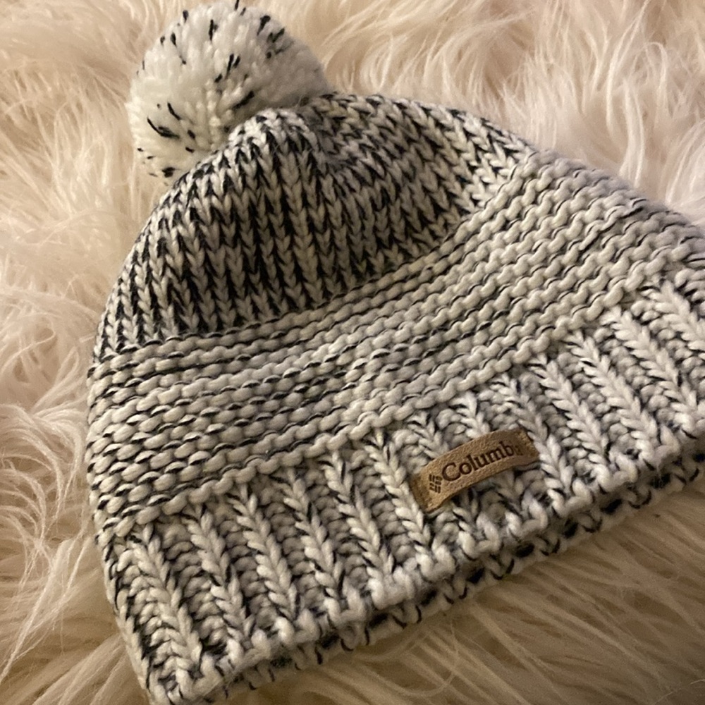COLUMBIA ladies knitted beanie Pom Pom - Picture 2 of 9